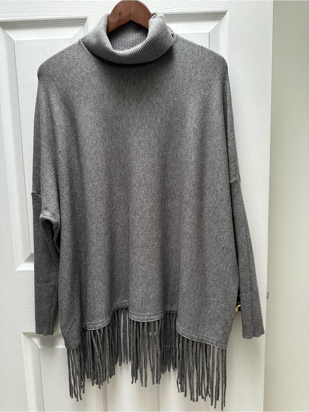 CYRUS Gray Turtleneck Fringe Hem Oversized Knit Sweater Medium
